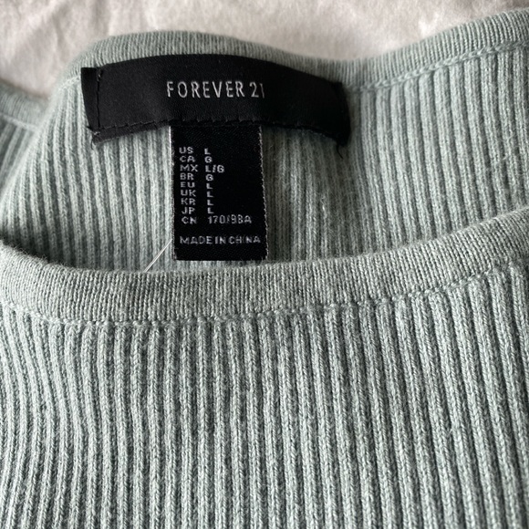 Knitted cropped sweater - Picture 2 of 2